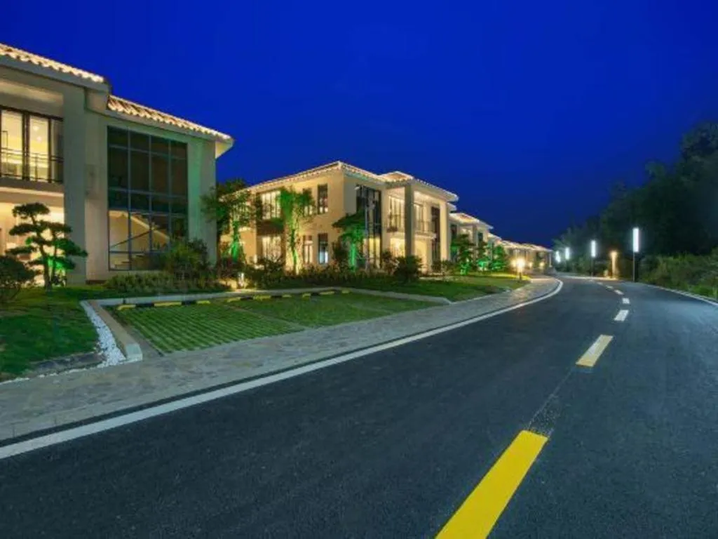 LN Dongfang Hot Spring Resort