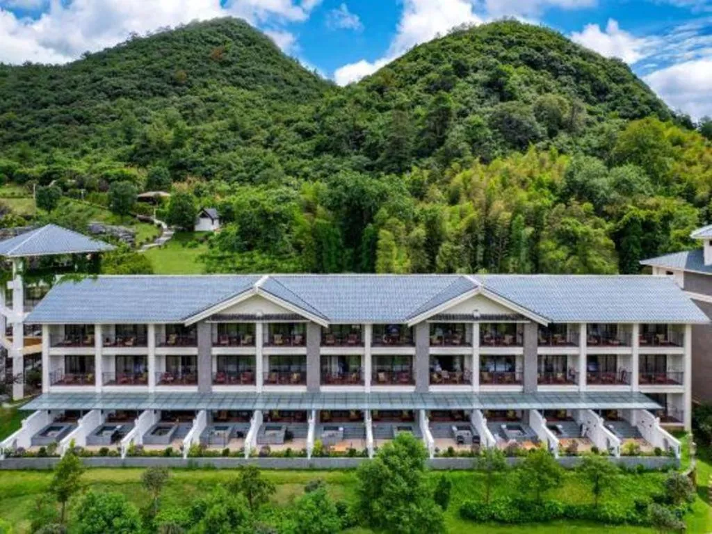 LN Dongfang Hot Spring Resort