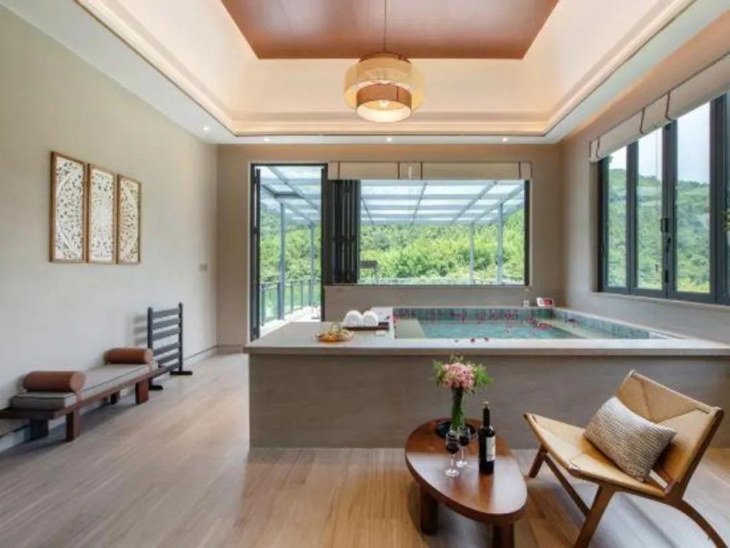 LN Dongfang Hot Spring Resort