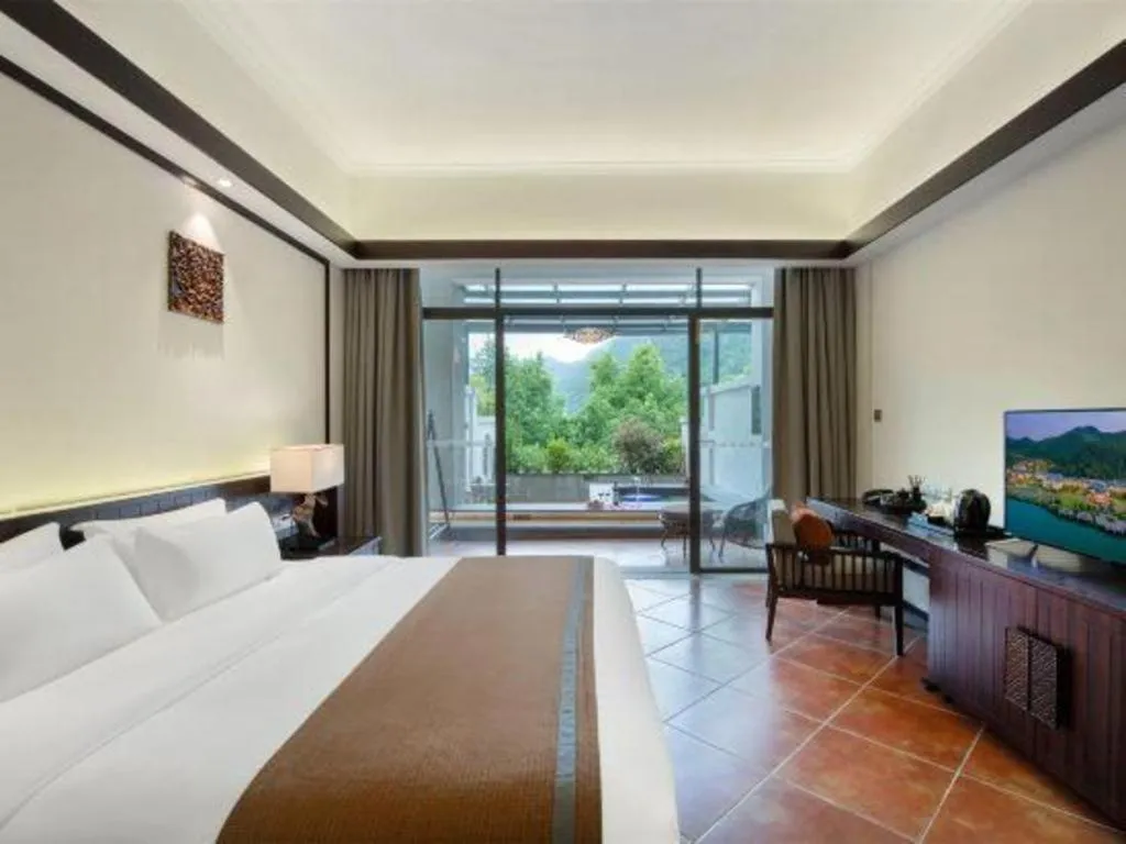 Bed in LN Dongfang Hot Spring Resort