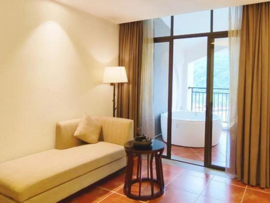 Bed in LN Dongfang Hot Spring Resort