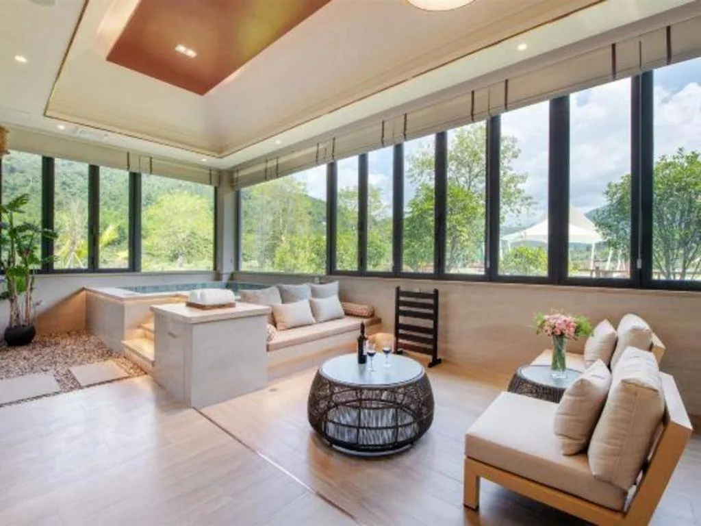 LN Dongfang Hot Spring Resort