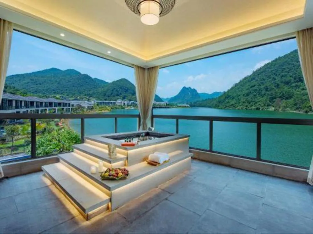 LN Dongfang Hot Spring Resort