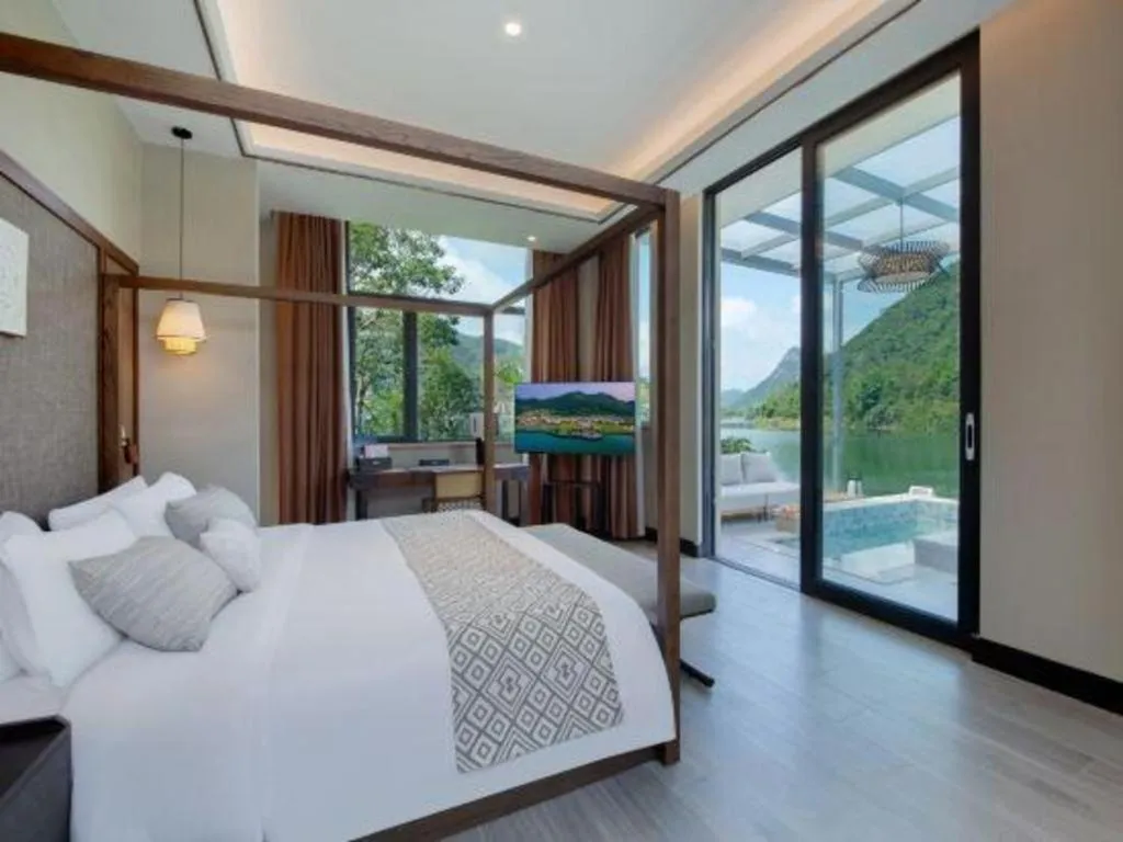 Bed in LN Dongfang Hot Spring Resort