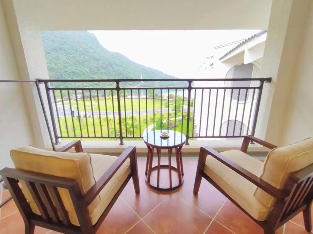 LN Dongfang Hot Spring Resort