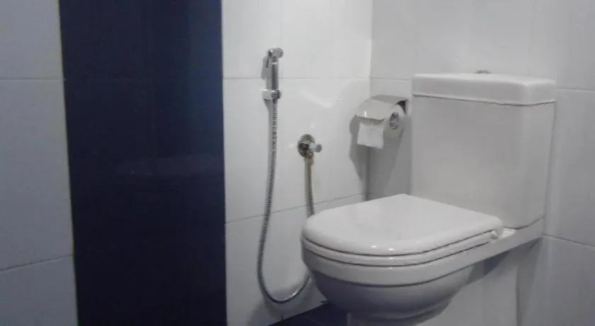 Bridge Hotel Negombo