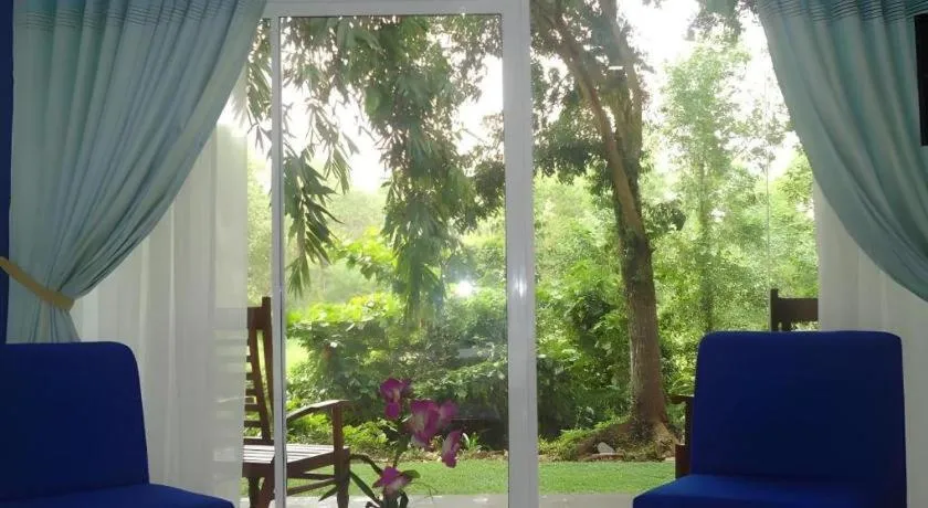 Bridge Hotel Negombo