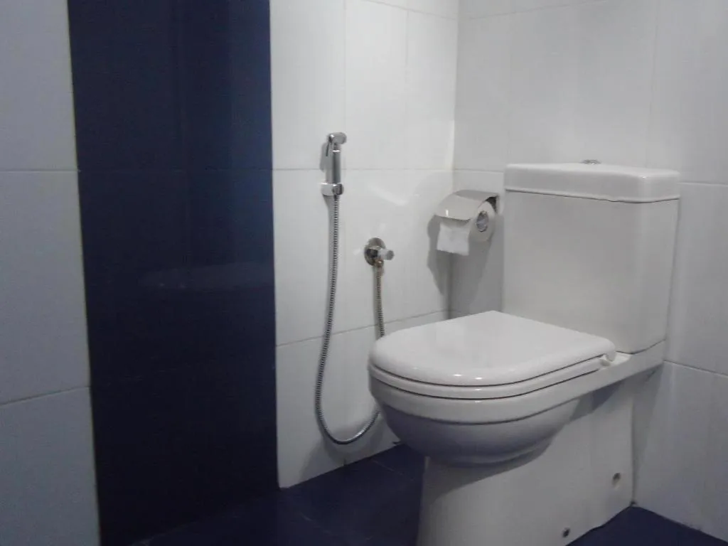 Bridge Hotel Negombo