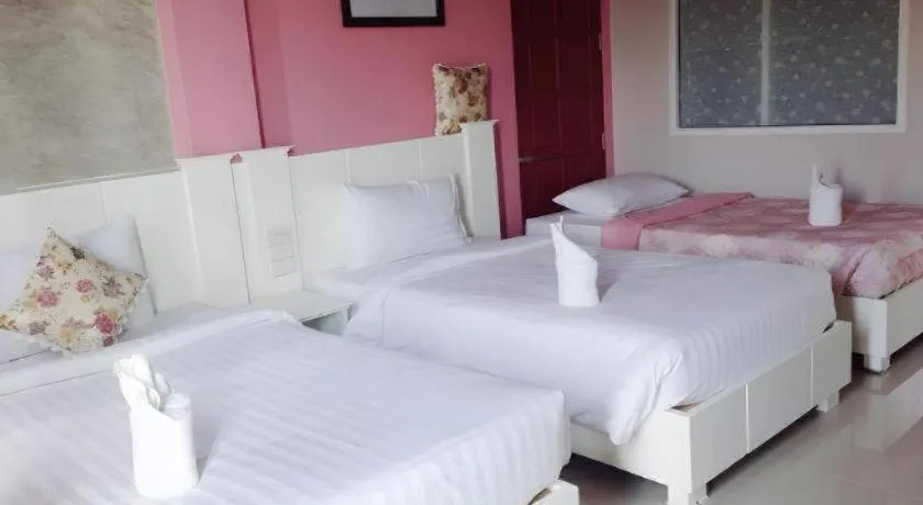 Bed in Waenpetch place Hotel