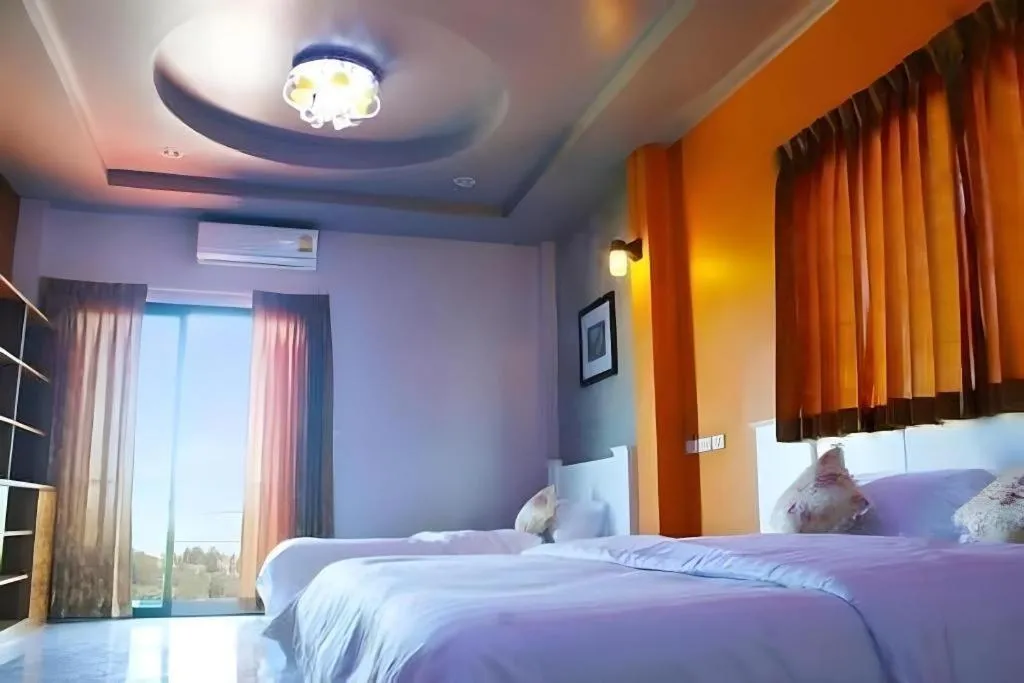 Bed in Waenpetch place Hotel