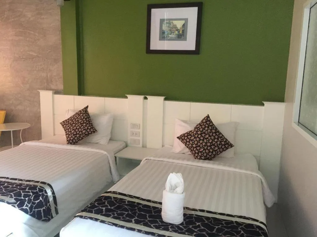 Bed in Waenpetch place Hotel