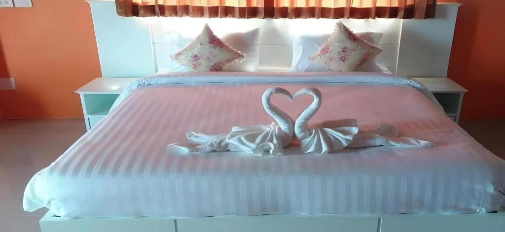 Bed in Waenpetch place Hotel