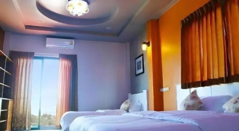 Bed in Waenpetch place Hotel