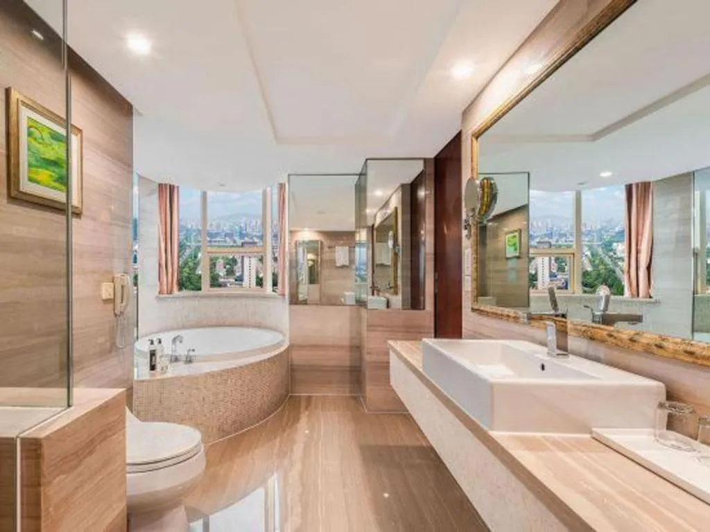 New Century Shaoxing Grand Hotel