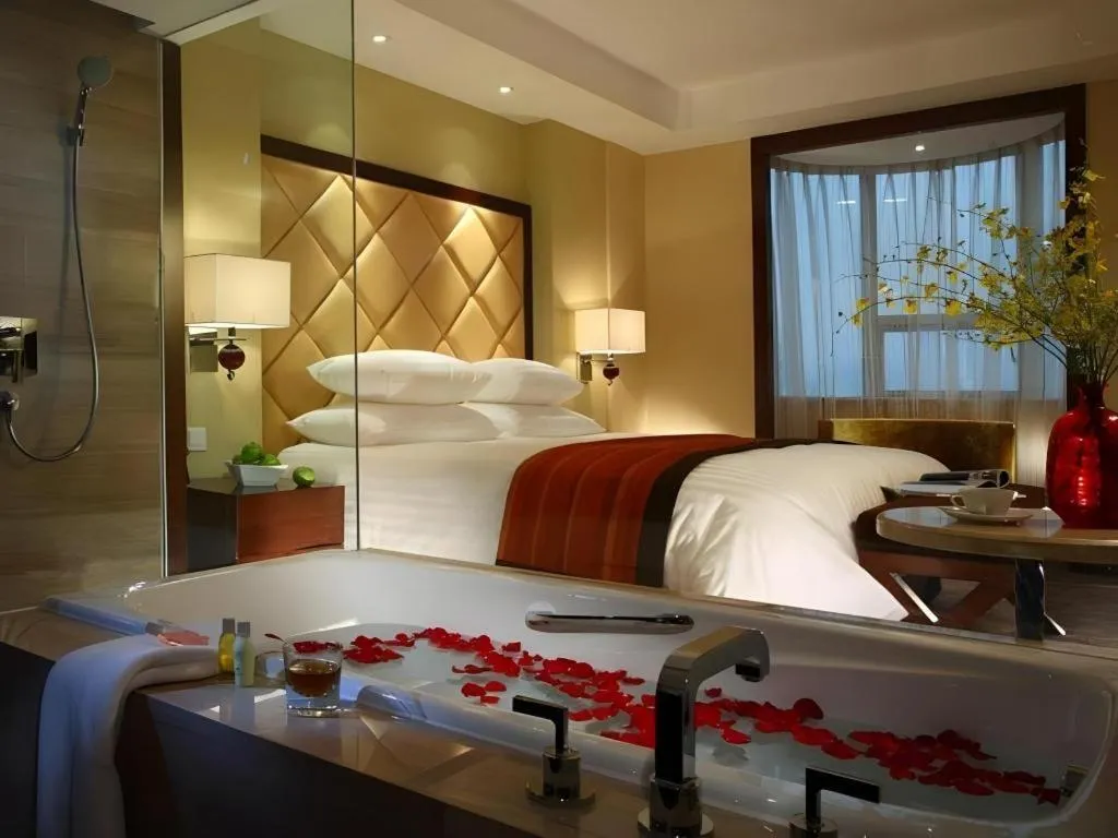 Bed in New Century Shaoxing Grand Hotel