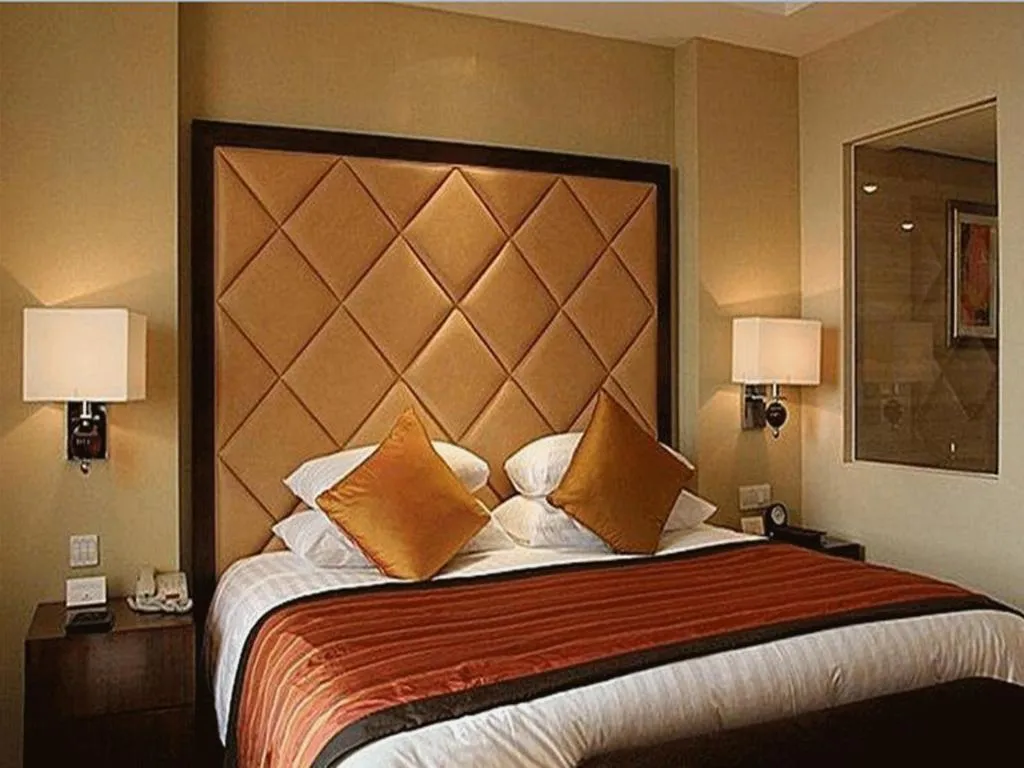 Bed in New Century Shaoxing Grand Hotel