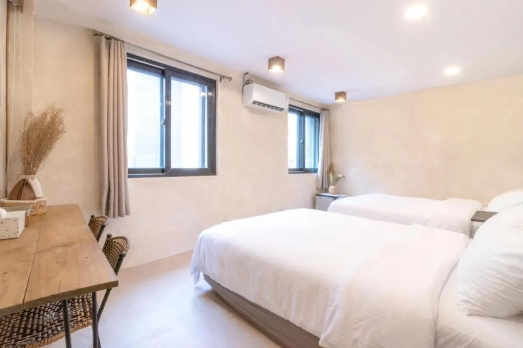 Bed in Hotel Elephant