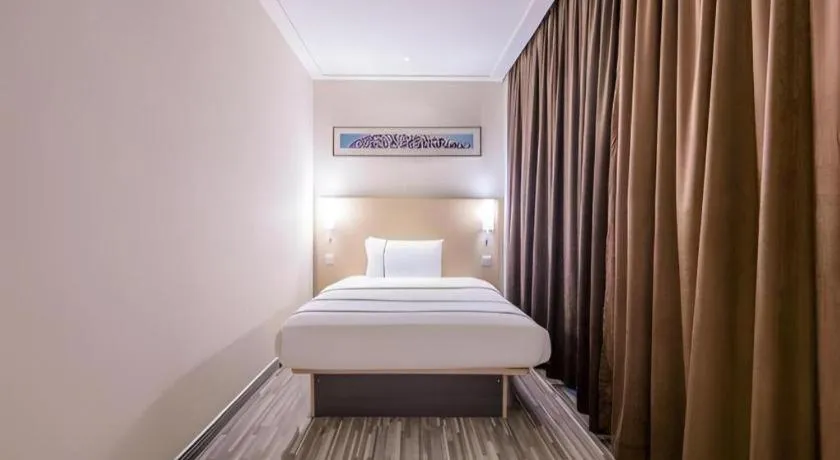 Bed in City Comfort Inn Liuzhou Diwang North Station