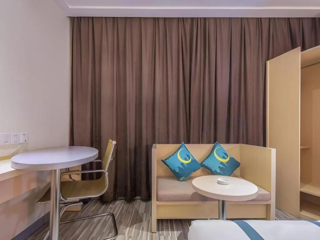 Bed in City Comfort Inn Liuzhou Diwang North Station