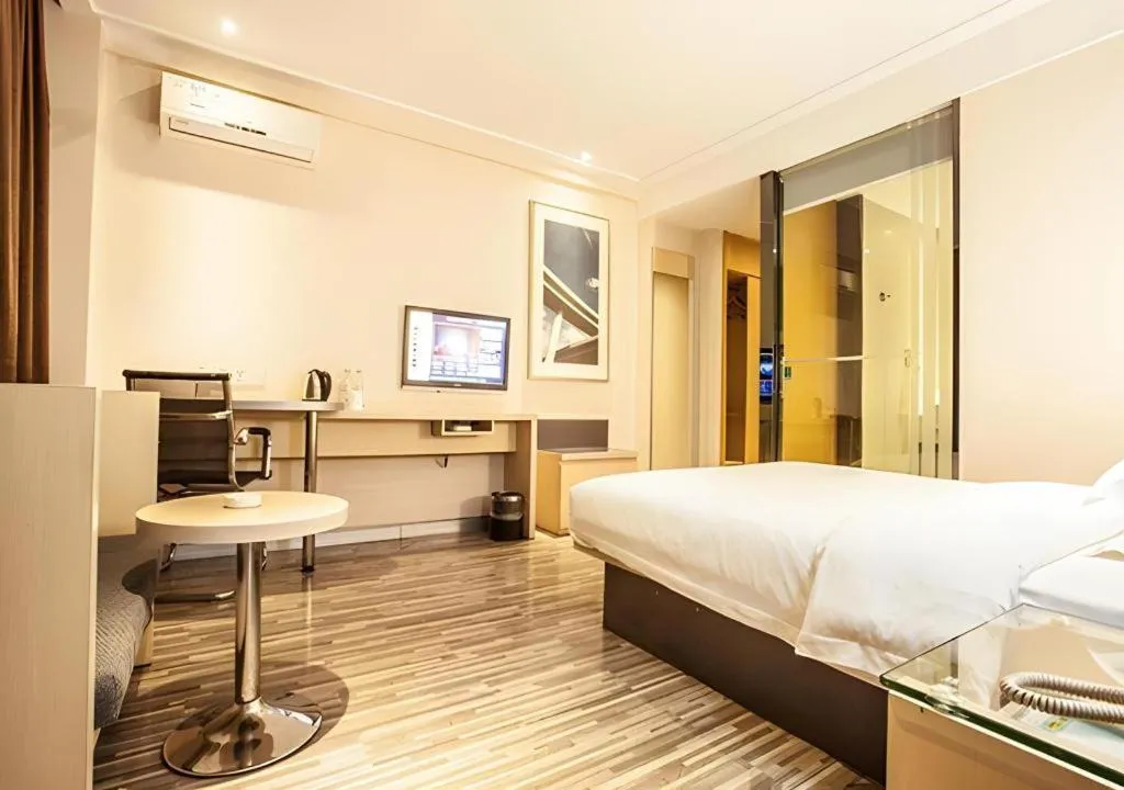 Bed in City Comfort Inn Liuzhou Diwang North Station