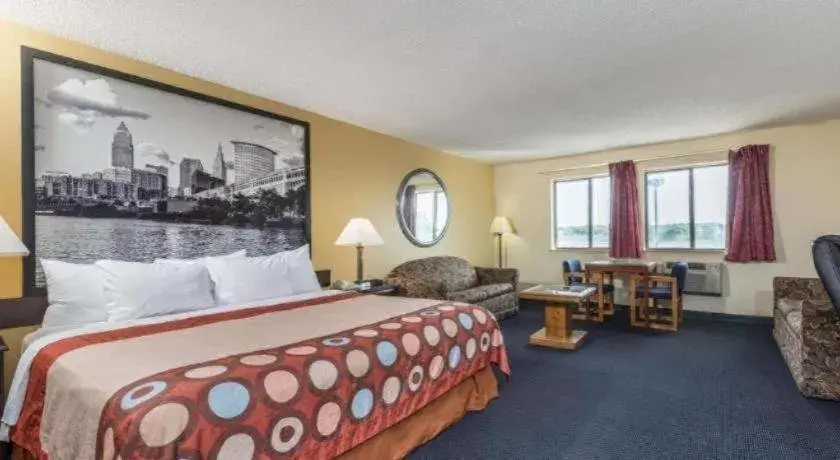 Bed in Super 8 By Wyndham Franklin/Middletown Area Bed in Super 8 By Wyndham Franklin/Middletown Area