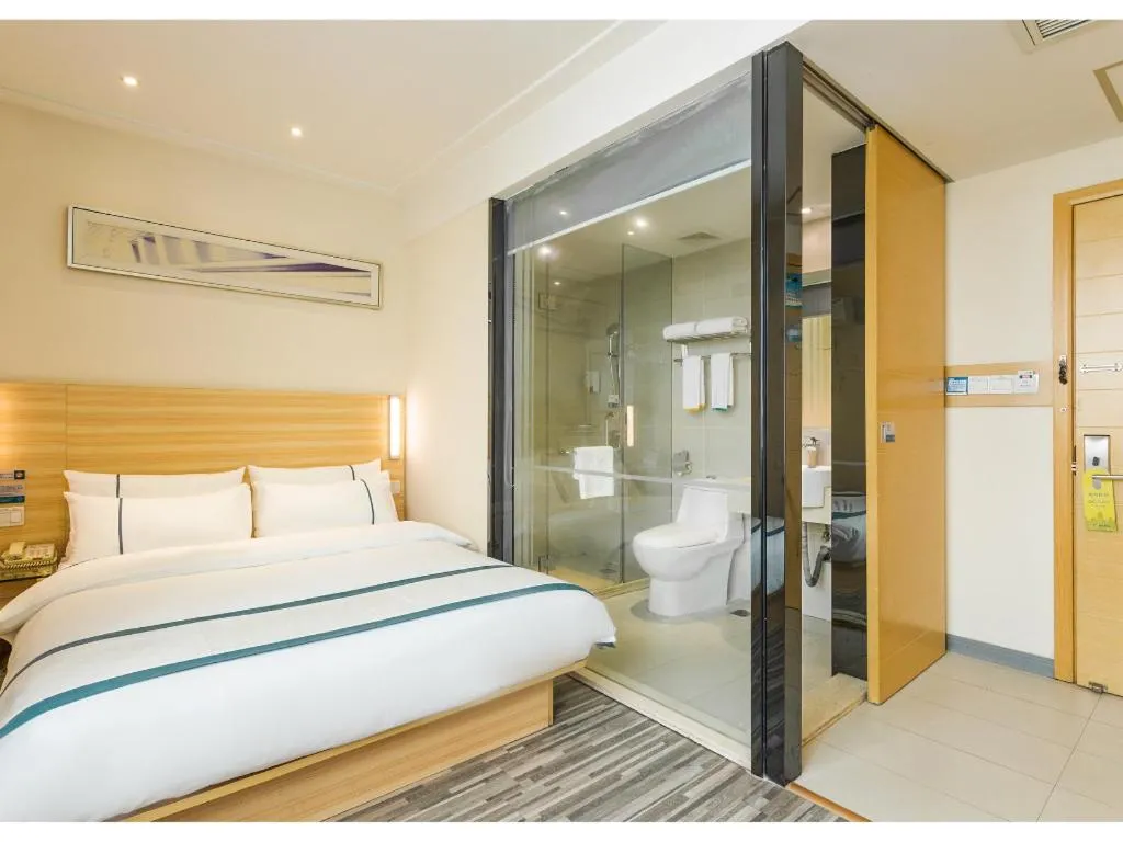 Bed in City Comfort Inn Ezhou Wenxing Avenue Central Hospital