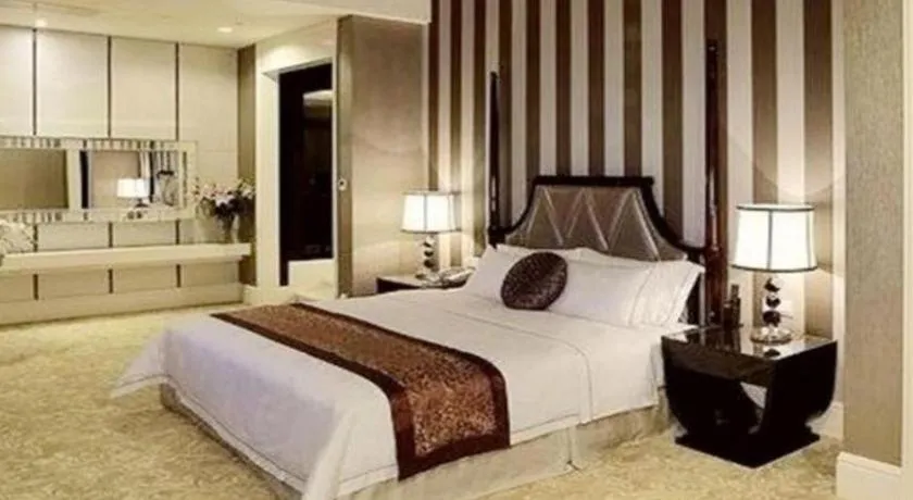 Bed in Country Garden Phoenix Hotel Jurong