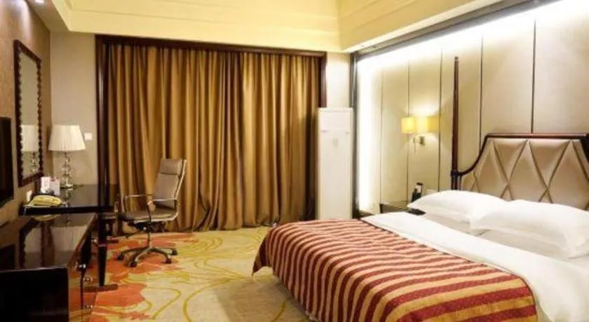 Bed in Country Garden Phoenix Hotel Jurong