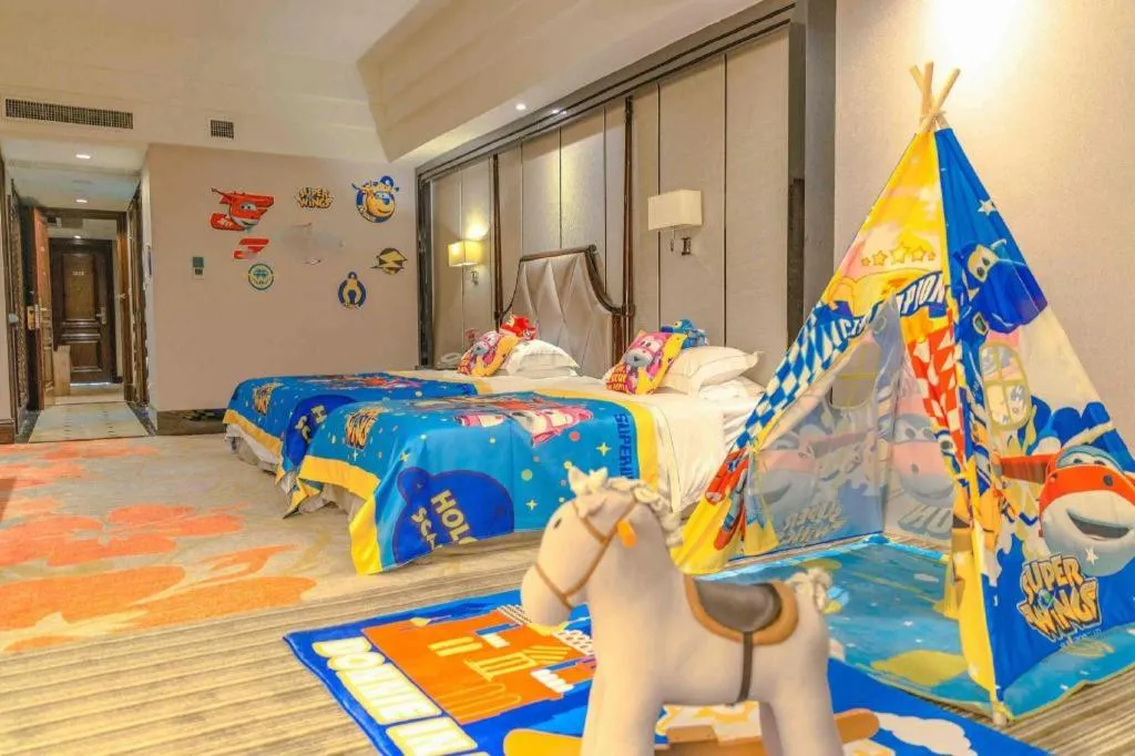 Bed in Country Garden Phoenix Hotel Jurong