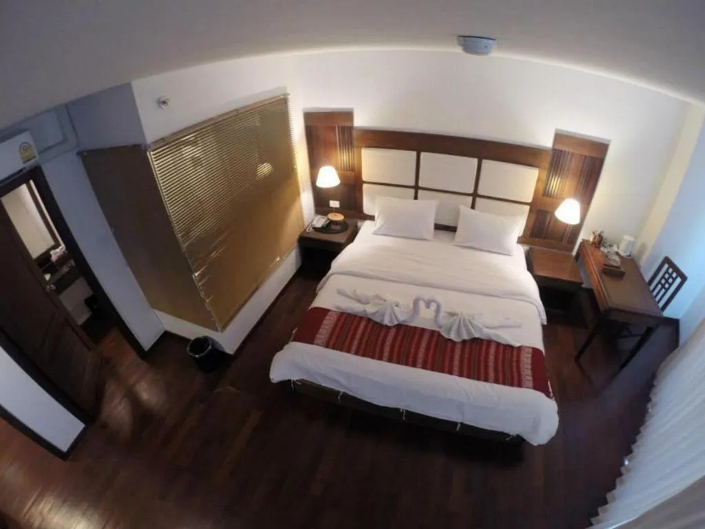 Bed in River City Hotel