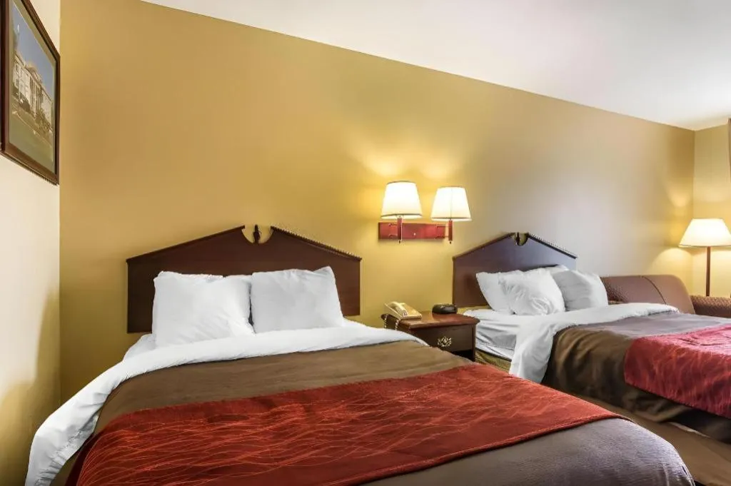 Bed in Quality Inn Andalusia