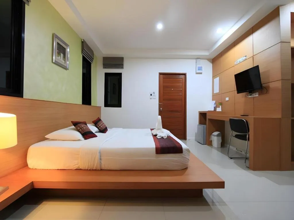 Bed in Phakawan Hotel