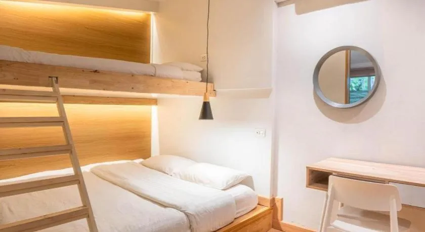 Bed in THE GOOSE HOUSE UBON