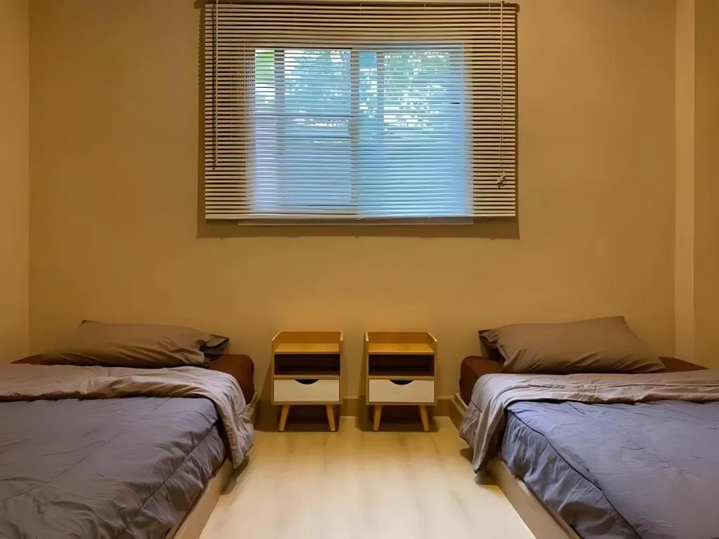 Bed in THE GOOSE HOUSE UBON