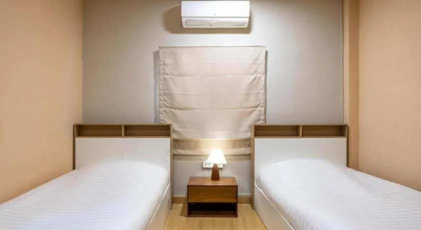 Bed in THE GOOSE HOUSE UBON