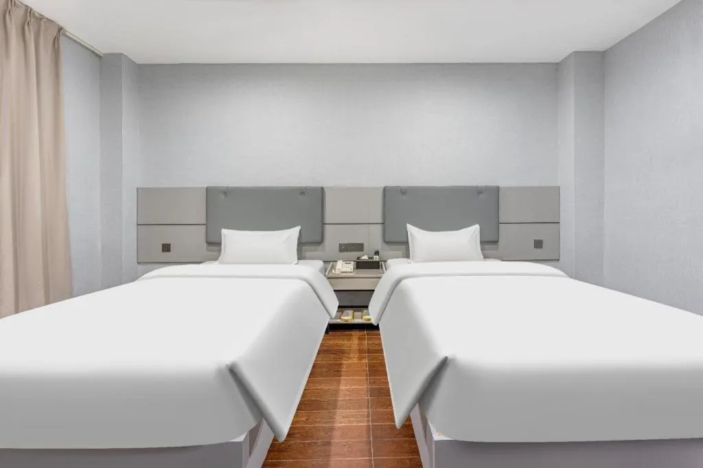 Bed in shenzhen kaixin Hotel