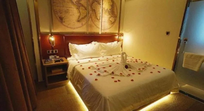 Bed in James Joyce Coffetel Beijing Yizhuang Rongjing East Street Subway Station