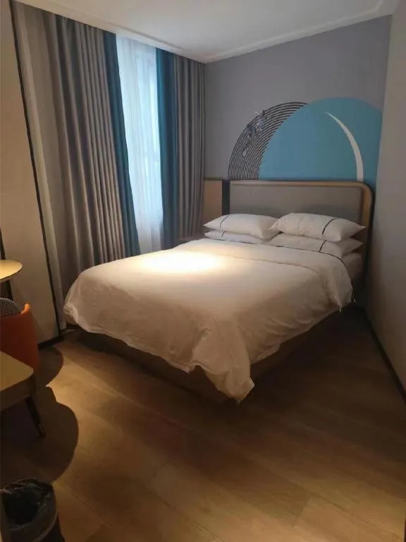 Bed in City Comfort Inn Yulin Bobai Pedestrian Street