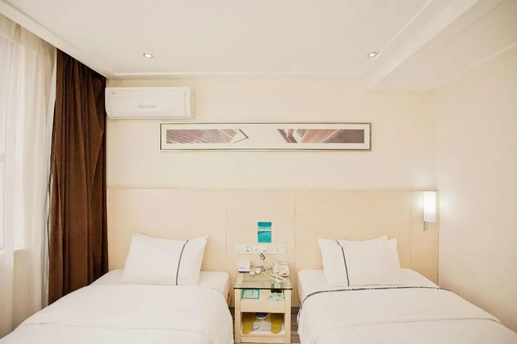 Bed in City Comfort Inn Yulin Bobai Pedestrian Street