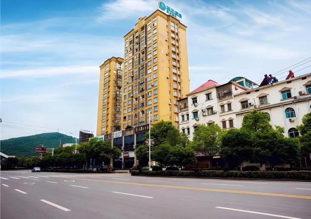 City Comfort Inn Chibi Railway Station