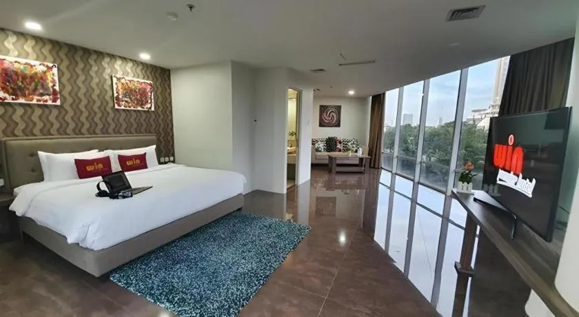 Bed in Win Premier Hotel Mangga Besar