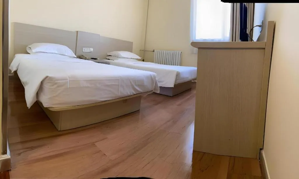 Hanting Hotel Beijing Guomao Sihui