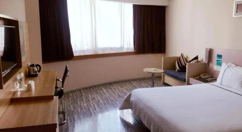 Bed in City Comfort Inn Nanning Guangxi University