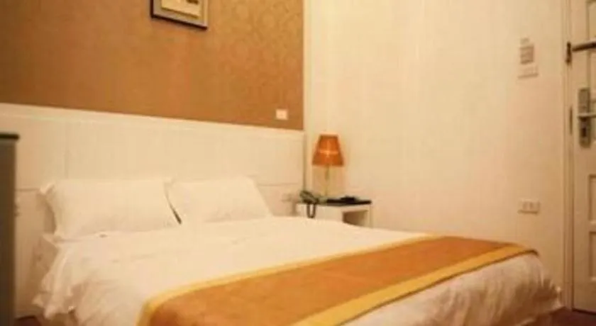 Bed in Hanoi Milan Hotel