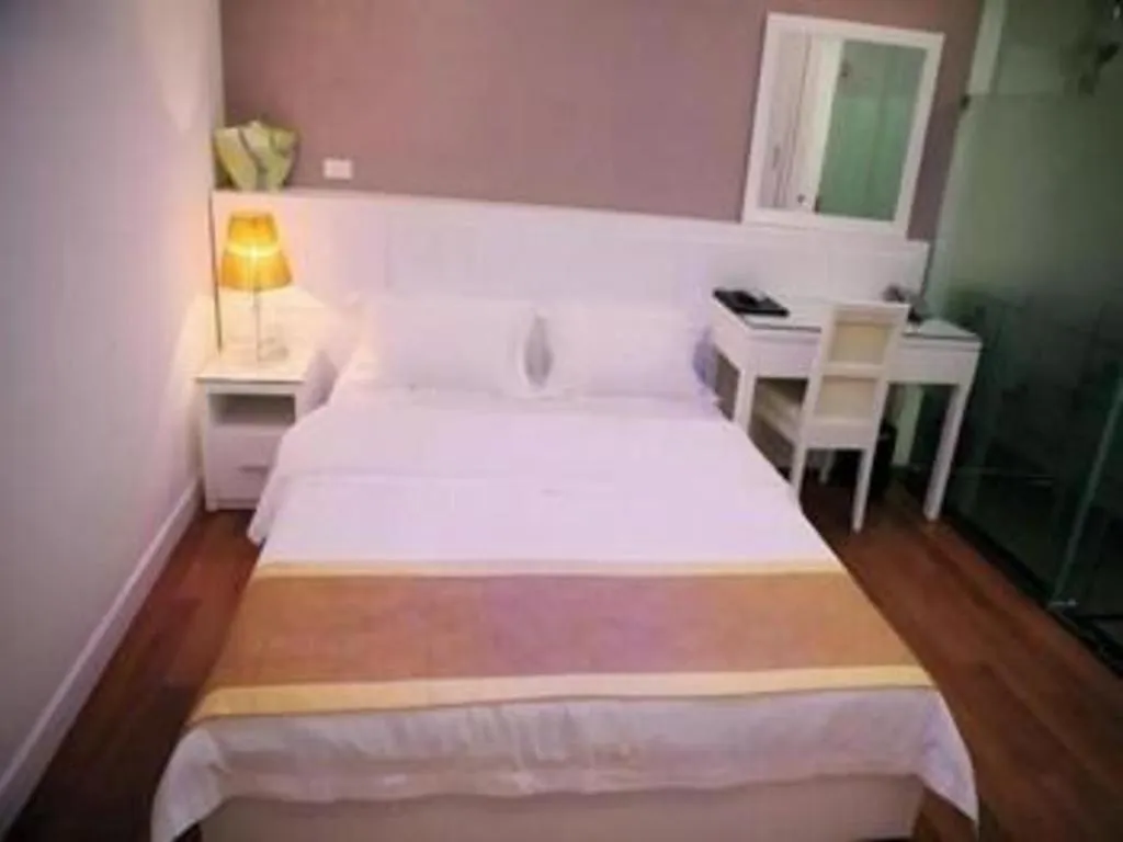 Bed in Hanoi Milan Hotel