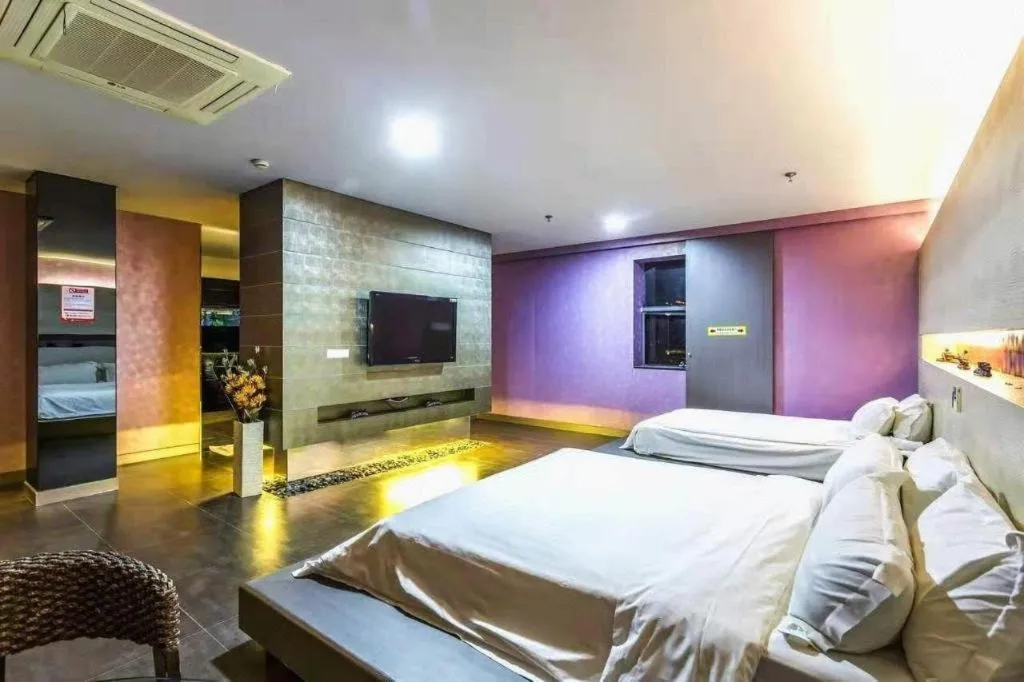 Bed in Qingdao Hengbo Hotel