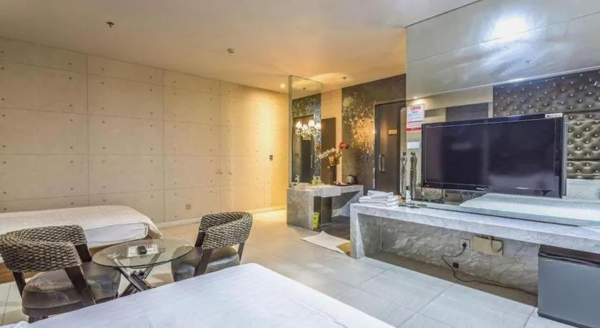 Bed in Qingdao Hengbo Hotel