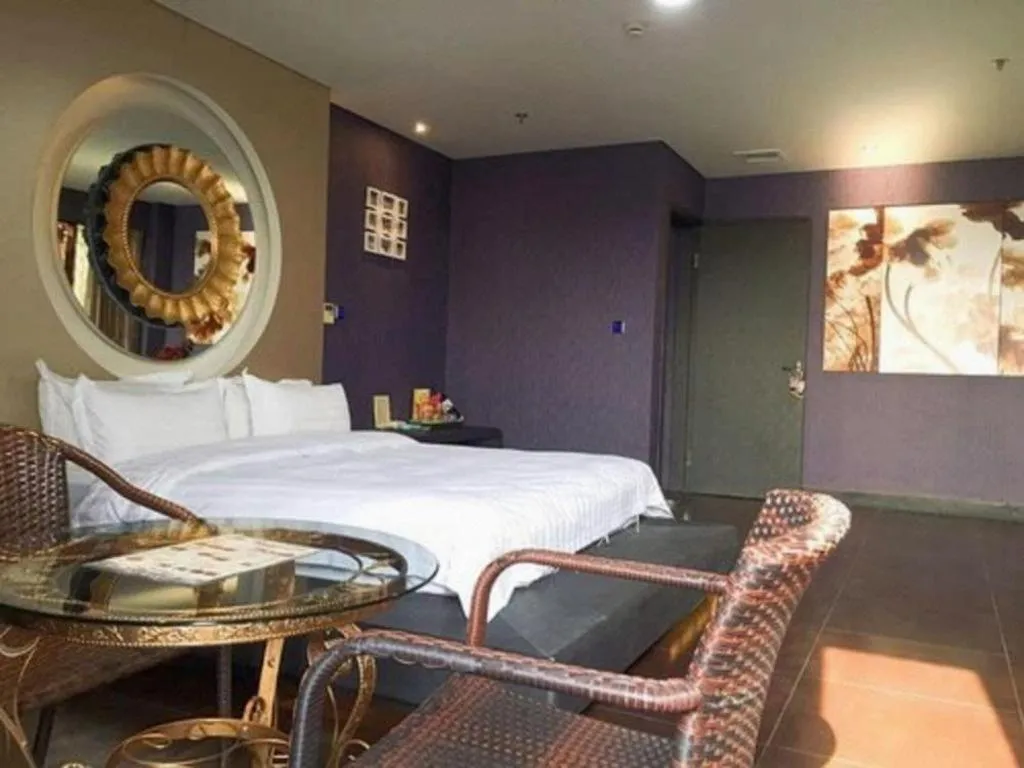 Bed in Qingdao Hengbo Hotel