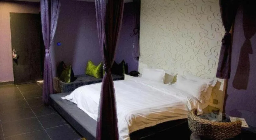 Bed in Qingdao Hengbo Hotel