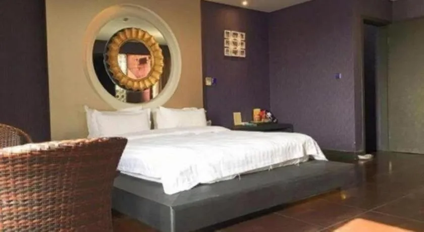 Bed in Qingdao Hengbo Hotel